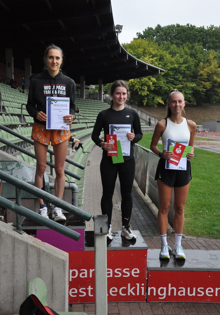Siegerehrung beim Abendlauf 2025